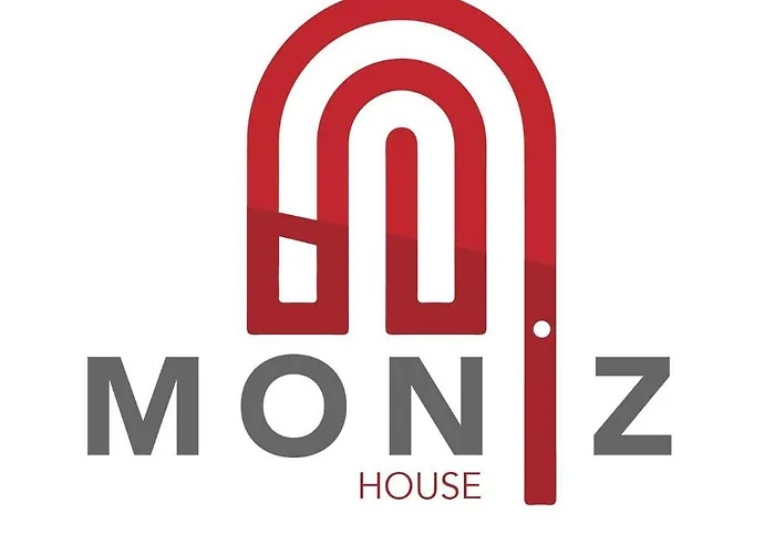 Moniz House