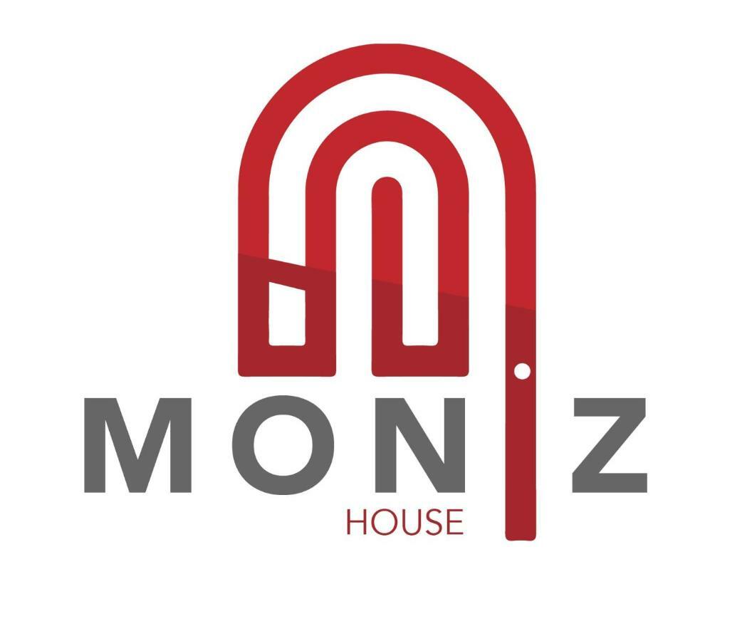 Moniz House Apartment *